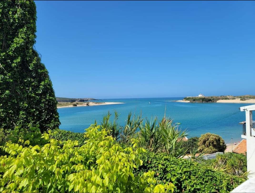 Lagoa Azul Guest House II فيلا نوفا دو ميلفونتس المظهر الخارجي الصورة